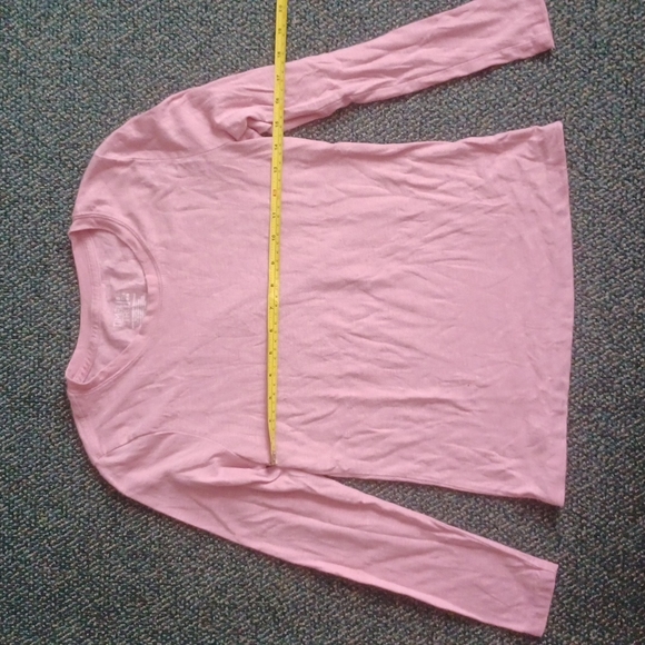 Heathered pink long sleeve shirt crew neck size small *flawed* - Picture 7 of 15